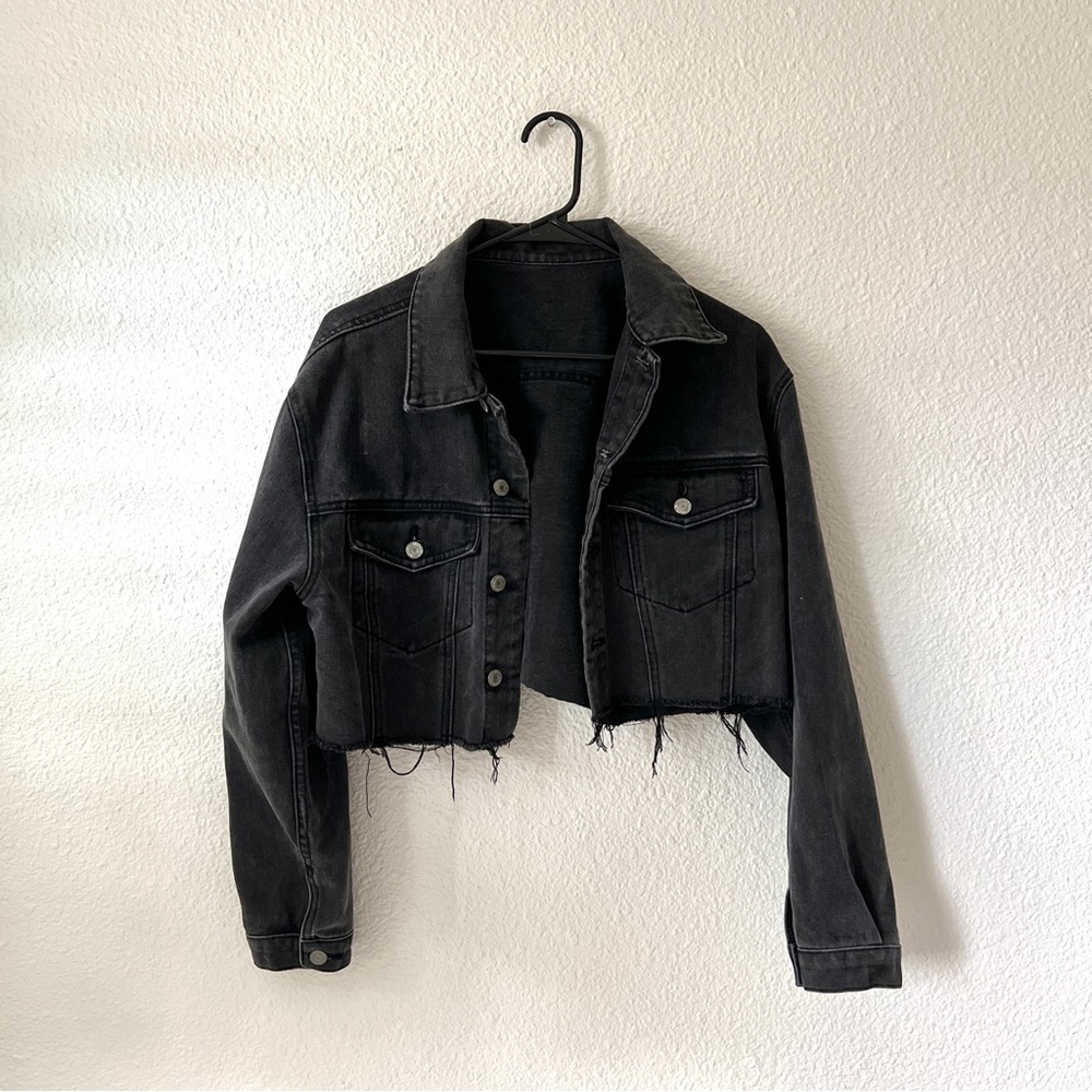 Black denim jacket cropped